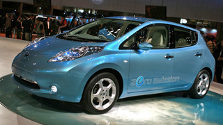Chevy Volt outsells Nissan Leaf three to one in January
